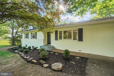 2186 Sugarloaf Parkview Ln, Clarksburg, MD 20871 - photo 3