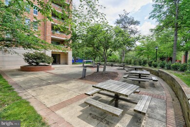 7317 Eden Brook Dr unit H302, Columbia, MD 21046 - photo 3