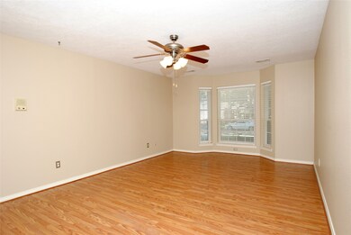 12439 Oak Park Dr, Houston, TX 77070 - photo 7