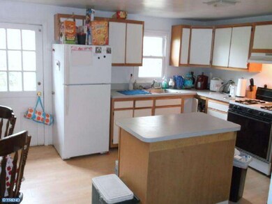 74 Garrett Ave, Bryn Mawr, PA 19010 - photo 2