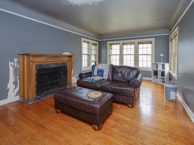 1309 Sunnyside Dr-104