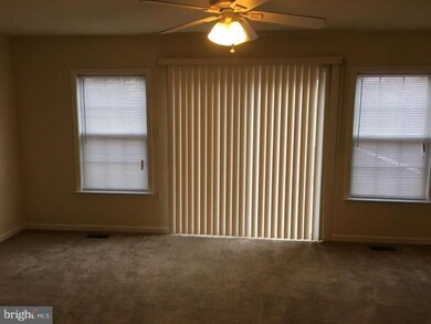 56 Litchfield Ln W, Martinsburg, WV 25405 - photo 5