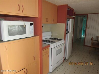 560 Cedar St, Ash Fork, AZ 86320 - photo 7