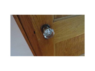 . Awesome door knobs located throughout the house.
