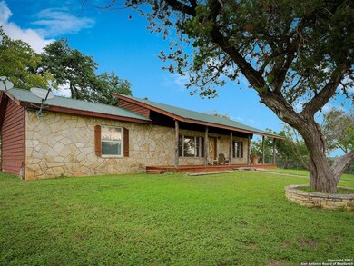 20924 Sams Ranch Rd, Helotes, TX 78023 - photo 3