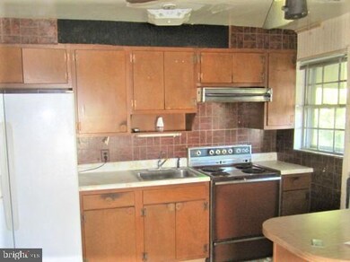 135 Park Ave, Gloucester City, NJ 08030 - photo 6