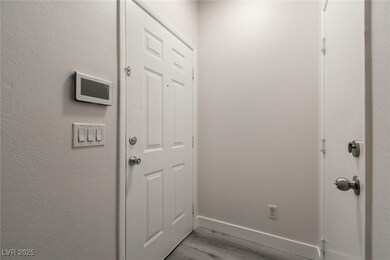 5960 Trickling Descent St unit 101, Henderson, NV 89011 - photo 4
