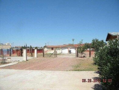 527 Schwabe St, El Paso, TX 79907 - photo 5