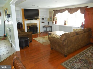 111 Sarah Ave, Norristown, PA 19403 - photo 2