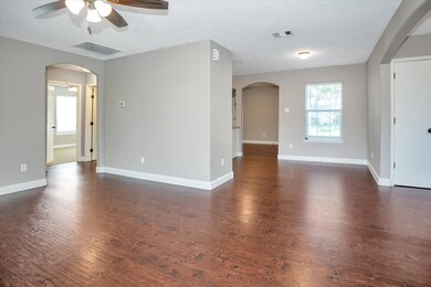 4622 Kingsbury St, Houston, TX 77021 - photo 5