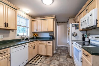 33 Merrimack Rd unit C, Amherst, NH 03031 - photo 7