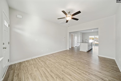 1114 Crescent Moon Loop, Hopkins, SC 29061 - photo 3