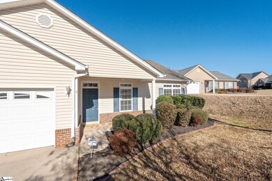 4 Reid Valley Ct, Taylors, SC 29687 - photo 3