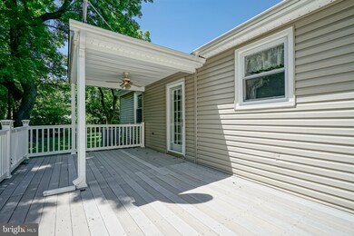 518 Lakeview Dr, Swedesboro, NJ 08085 - photo 7