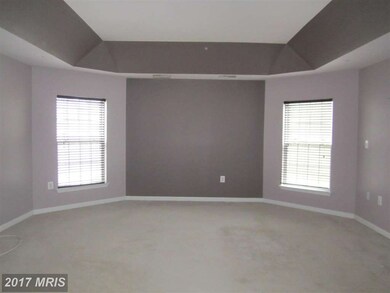 11406 Covered Bridge Ct, Glenn Dale, MD 20769 - photo 5