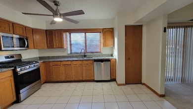 unlisted-address, Tinley Park, IL 60477 - photo 6