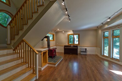 Living Area (1)