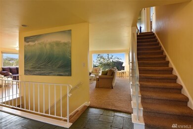 808 9th St, Mukilteo, WA 98275 - photo 2