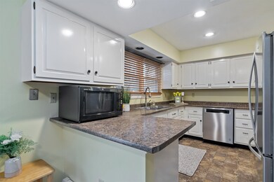 26 Margaret St, Essex Junction, VT 05452 - photo 7