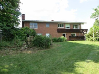 8673 Sugar Grove Rd, Sugar Grove, OH 43155 - photo 4