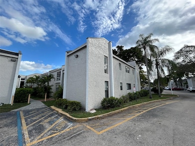 4463 Treehouse Ln unit H, Tamarac, FL 33319 - photo 2