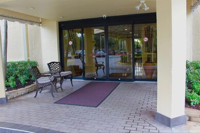 unlisted-address, Lauderhill, FL 33319 - photo 2
