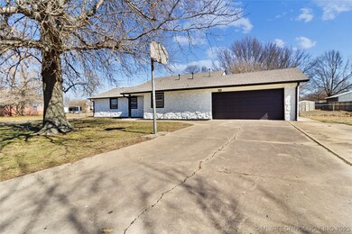 9805 S 235th East Ave, Broken Arrow, OK 74014 - photo 2