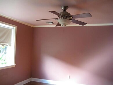 Den/Family/Great Room. Bright and airy rooms!