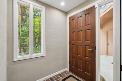 3-web-or-mls-Penberton Ct-2805-003