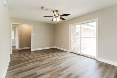 10313 Kelburn Dr, Houston, TX 77016 - photo 4