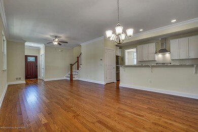 LIVING ROOM/DINING ROOM