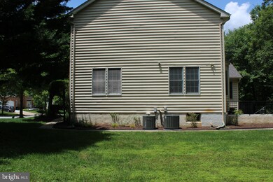 7103 Copernicus Ln, Lanham, MD 20706 - photo 6