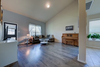12211 Malkin Place, San Antonio, TX 78254 - photo 4