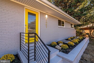 1001 Woods Place, Alexandria, VA 22302 - photo 3