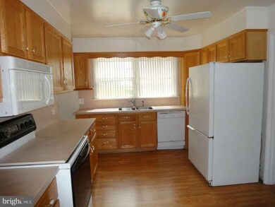 9411 All Saints Rd, Laurel, MD 20723 - photo 4