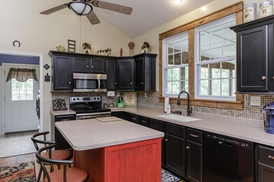 2705NCHwy211-1004