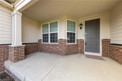 190 Brighton Dr, Aurora, OH 44202 - photo 2