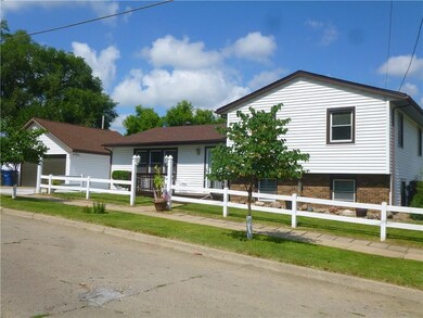 2814 Wedgewood Rd, Des Moines, IA 50317 - photo 3