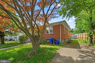 10112 Sutherland Rd, Silver Spring, MD 20901 - photo 3