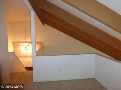 9323 Raintree Rd, Burke, VA 22015 - photo 5