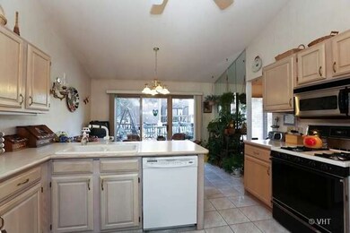 1154 Baythorne Dr unit 111, Flossmoor, IL 60422 - photo 4