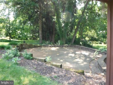 3400 Eisenbrown Rd, Reading, PA 19605 - photo 3