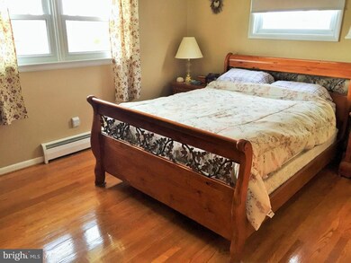 735 E Elm St, Palmyra, PA 17078 - photo 6