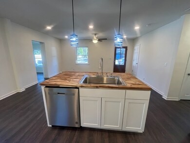 3721 Wylly Ave, Brunswick, GA 31520 - photo 3