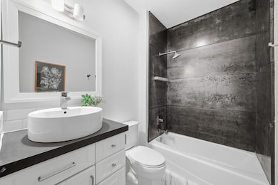 16387 Boston Commons Cir, Clive, IA 50325 - photo 6