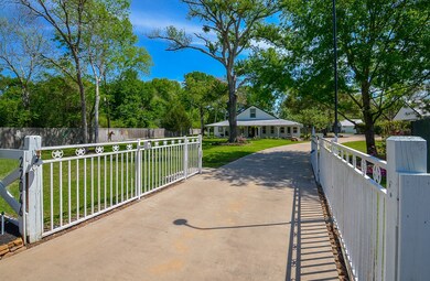 22046 Loblolly Rd, Tomball, TX 77377 - photo 3