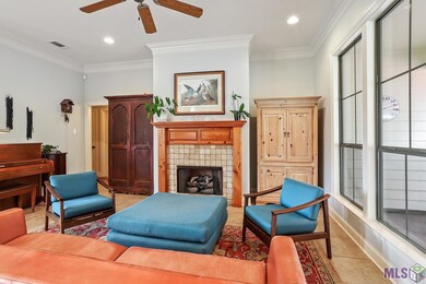 6034 Woodbend Dr, Zachary, LA 70791 - photo 6