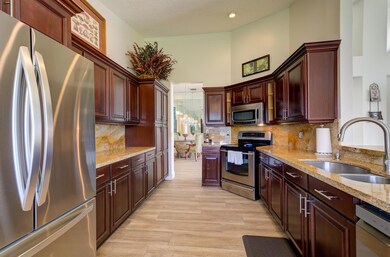 4290 Camrose Ln, West Palm Beach, FL 33417 - photo 7