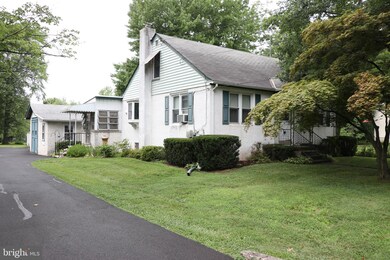 2224 W Walnut St, Colmar, PA 18915 - photo 3