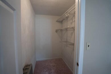6 Hallmark Gardens unit 4, Burlington, MA 01803 - photo 6